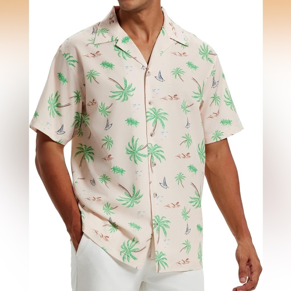 NWT- Medium-whimsical Hawaiian Shirt
Wrinkle Free Short Sleeve Button Down Shirt